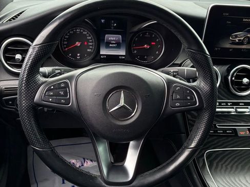 Used 2019 Mercedes-Benz GLC 300 4MATIC image 27