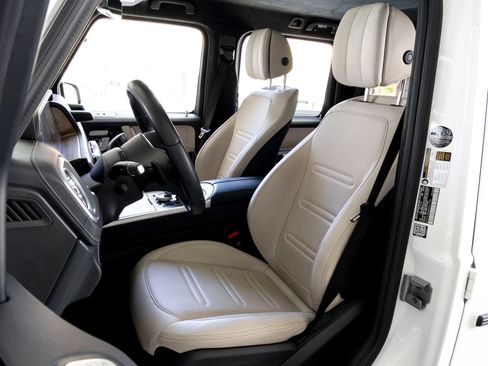 Used 2024 Mercedes-Benz G 550 image 9
