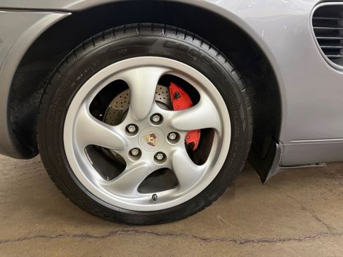 Used 2001 Porsche Boxster S RWD image 25