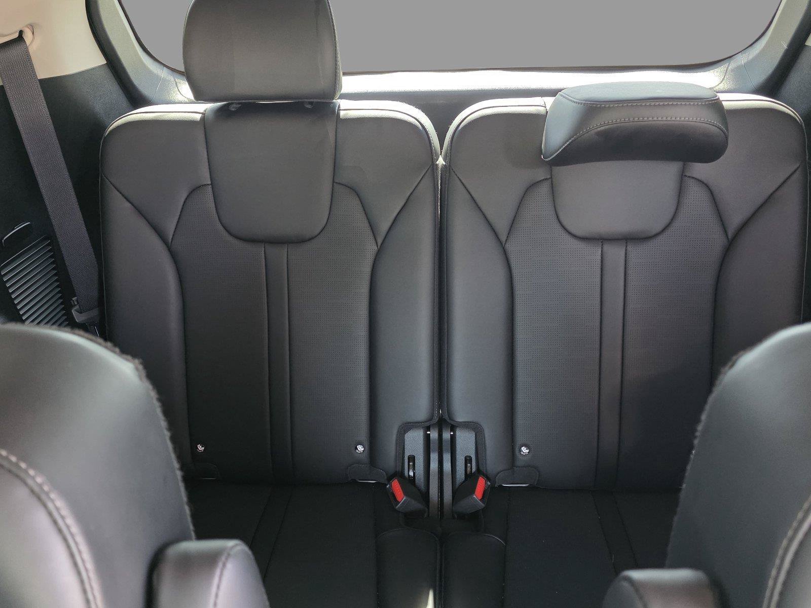 Used 2025 Kia Sorento EX w/ Panoramic Sunroof Package FWD image 31