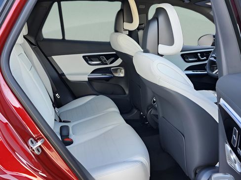 New 2026 Mercedes-Benz GLC 300 image 11