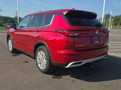 Used 2022 Mitsubishi Outlander SE FWD image 13