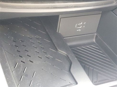 New 2026 Chrysler Pacifica Limited w/ Trailer Tow Group image 32