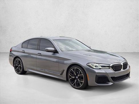 Used 2023 BMW 530i w/ M Sport Package RWD image 3