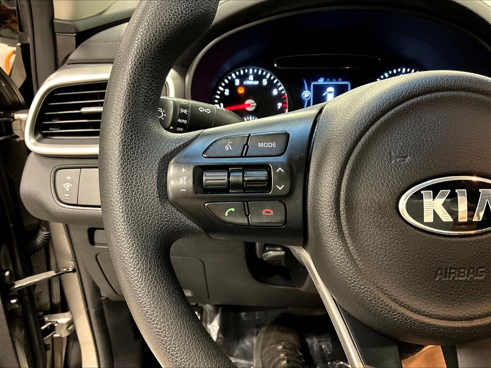 Used 2016 Kia Sorento LX AWD/4WD image 11