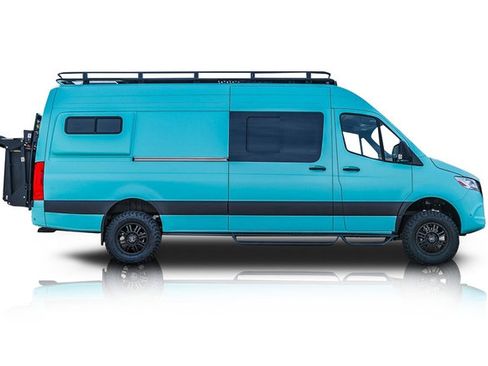 Used 2024 Mercedes-Benz Sprinter 2500 image 2