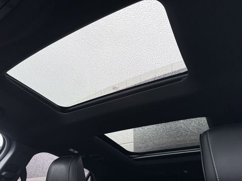 Used 2019 Ford Explorer Platinum image 43