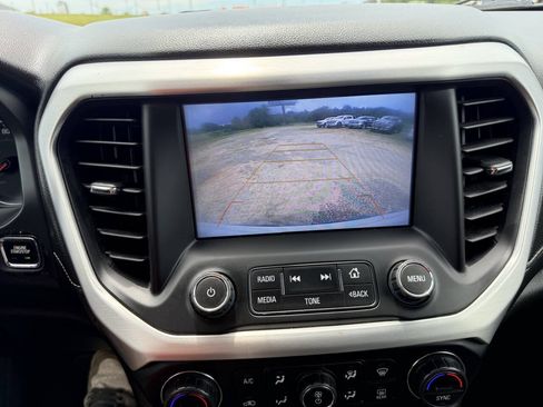 Used 2019 GMC Acadia SLT FWD image 22