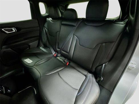 New 2026 Jeep Compass Latitude AWD/4WD image 22