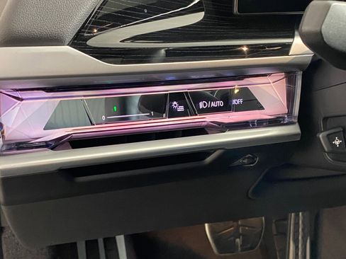 Certified 2024 BMW 740i xDrive image 23