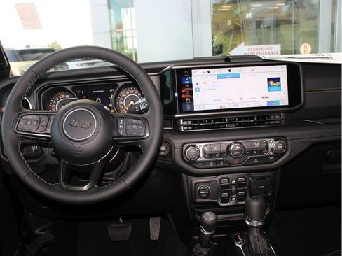 New 2025 Jeep Gladiator Sport image 24