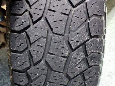 Used 2013 RAM 1500 Classic SLT w/ Premium Display Pkg image 13