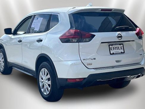 Used 2018 Nissan Rogue S image 4