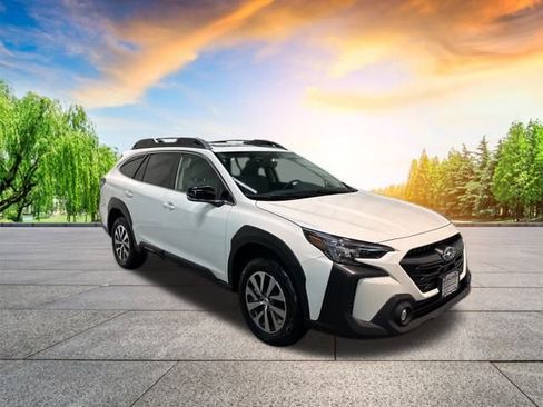 Certified 2025 Subaru Outback Premium image 2