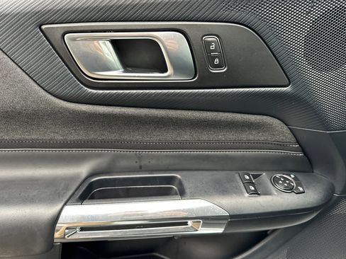 Used 2024 Ford Mustang Coupe image 11