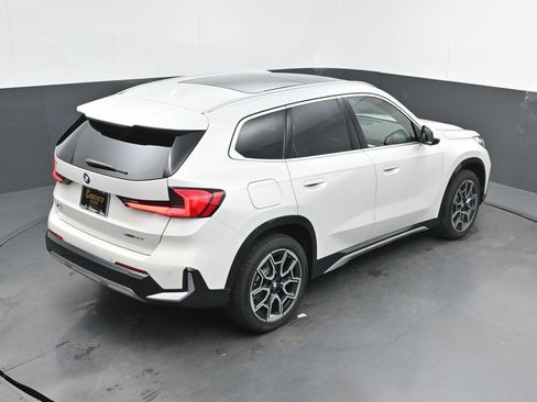 New 2026 BMW X1 xDrive28i w/ Technology Package AWD/4WD image 38