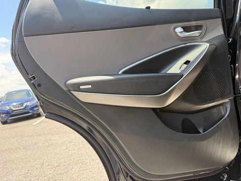 Used 2017 Hyundai Santa Fe Sport FWD image 24