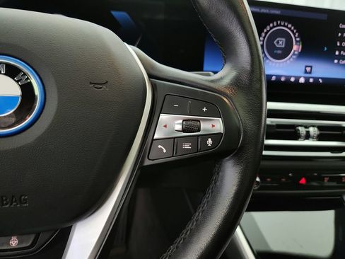Used 2024 BMW i4 xDrive40i AWD/4WD image 24