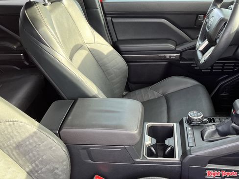 Certified 2026 Toyota 4Runner TRD Off-Road Premium w/ Tow Technology Package AWD/4WD image 14