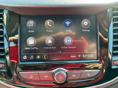 Used 2022 Chevrolet Trax LT w/ LT Convenience Package FWD image 14