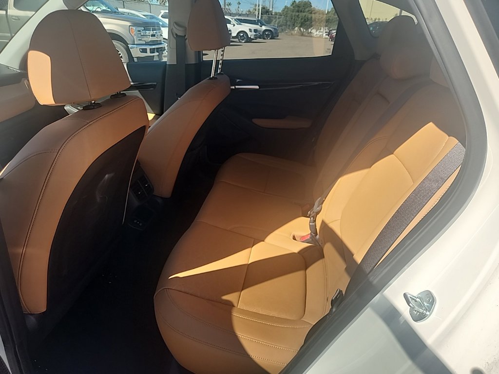 Certified 2024 Kia Seltos EX FWD image 18