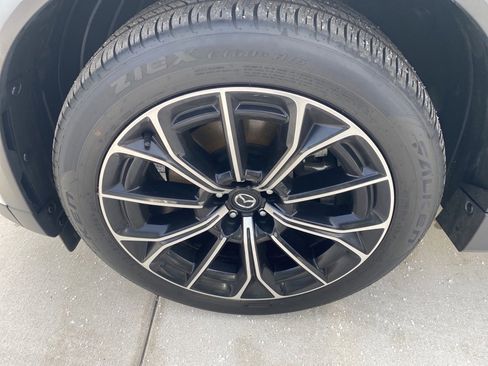 Certified 2025 MAZDA CX-70 Plug-In Hybrid w/ Premium Plus image 28