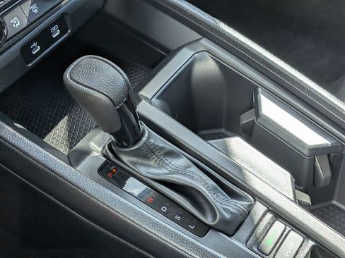 Used 2025 Honda Accord SE image 27