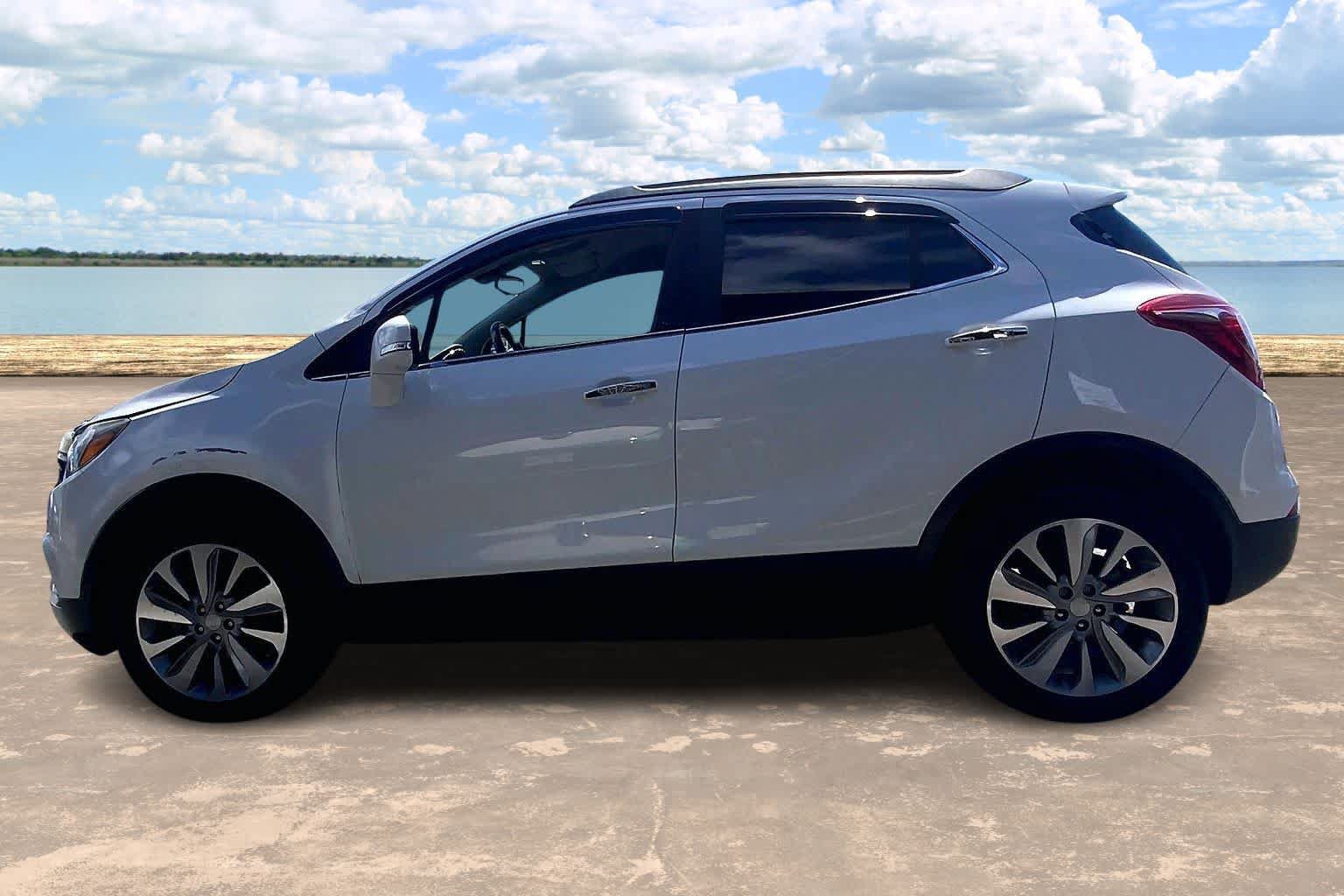 Used 2019 Buick Encore Preferred AWD/4WD image 3