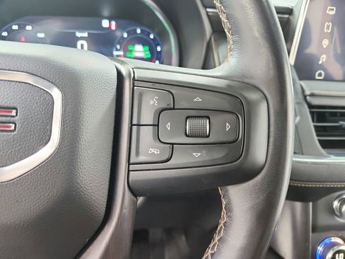 Used 2023 GMC Yukon AT4 image 25