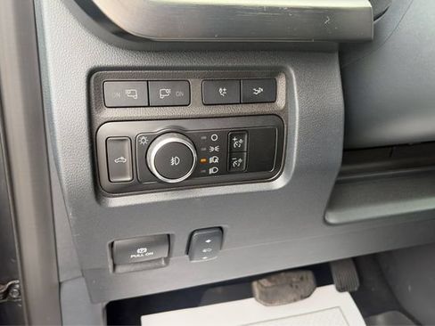Used 2024 Ford F250 Lariat w/ Lariat Ultimate Package AWD/4WD image 17