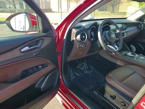 Used 2020 Alfa Romeo Stelvio Ti image 13