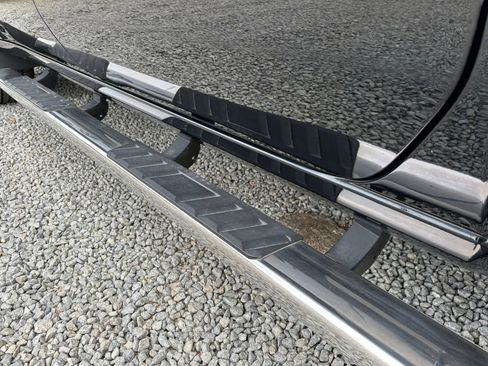 Used 2022 Chevrolet Silverado 1500 LTZ w/ LTZ Premium Package image 13