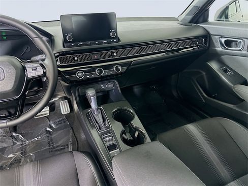 Used 2024 Honda Civic Sport image 18