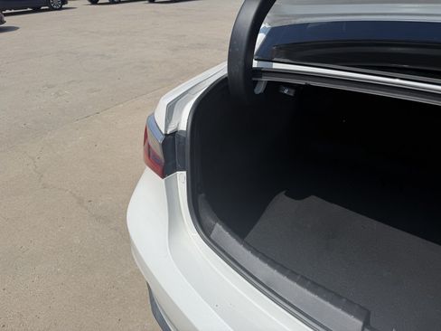 Used 2021 Acura ILX w/ Premium Package FWD image 4