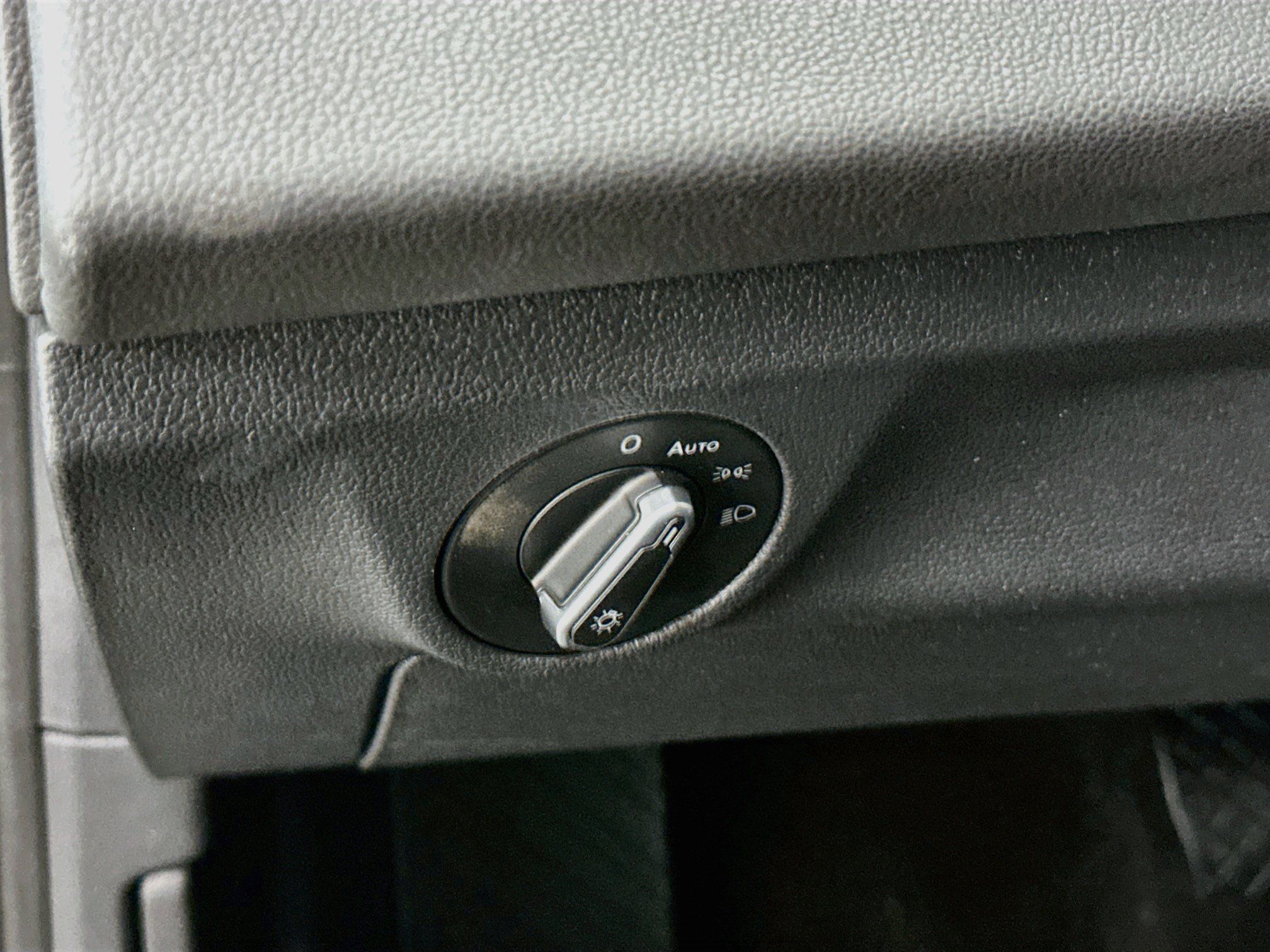 Used 2025 Volkswagen Jetta S FWD image 17