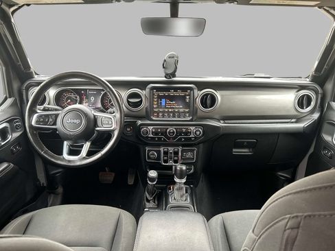 Certified 2020 Jeep Wrangler Unlimited Sahara w/ Dual Top Group AWD/4WD image 20