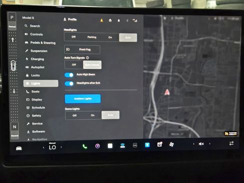 Used 2021 Tesla Model S Plaid image 30