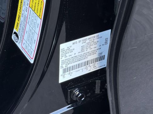 Used 2022 Ford Mustang Mach-E Select image 9