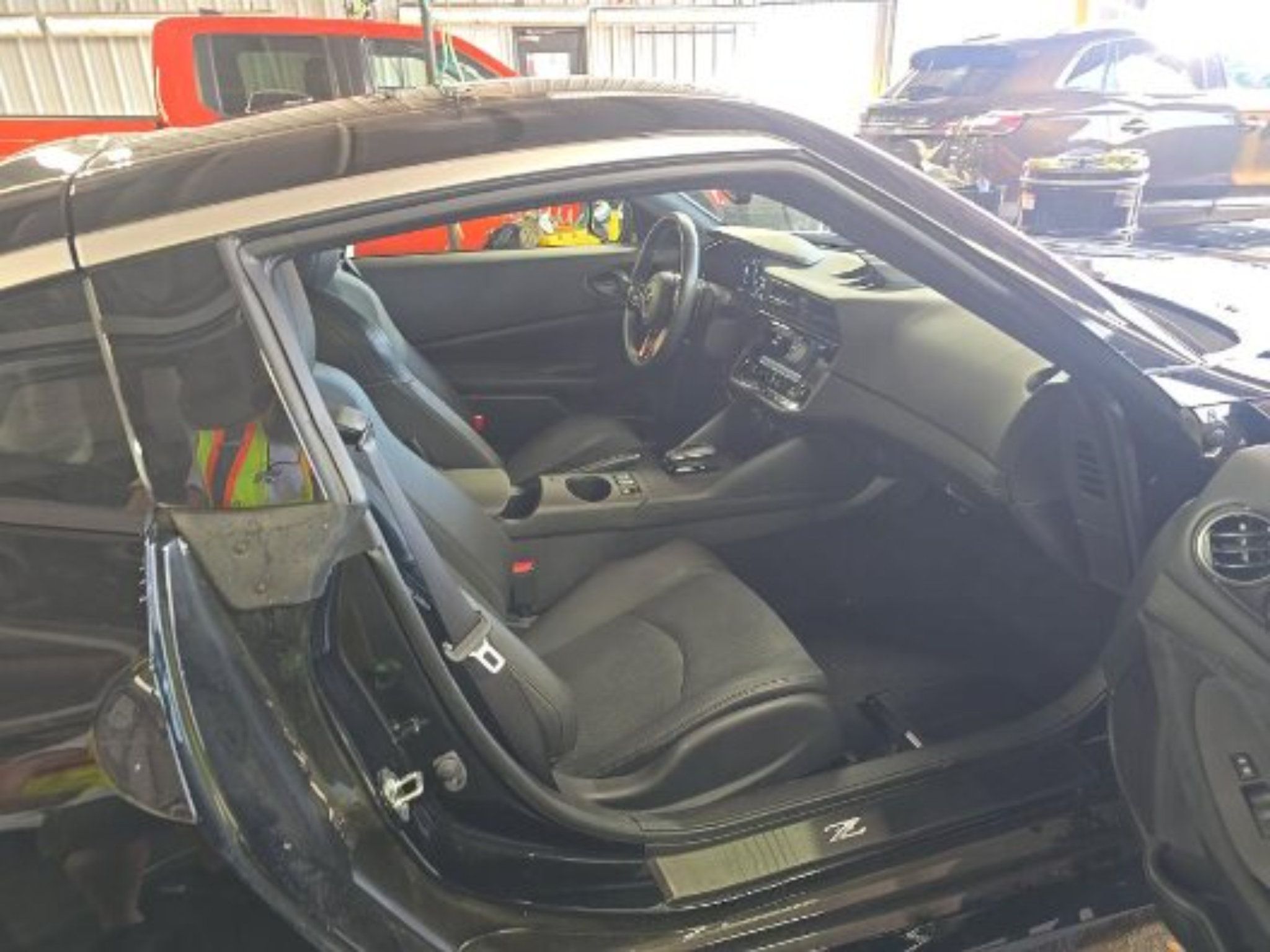 Used 2025 Nissan Z Performance w/ Floor Mat Package RWD image 3