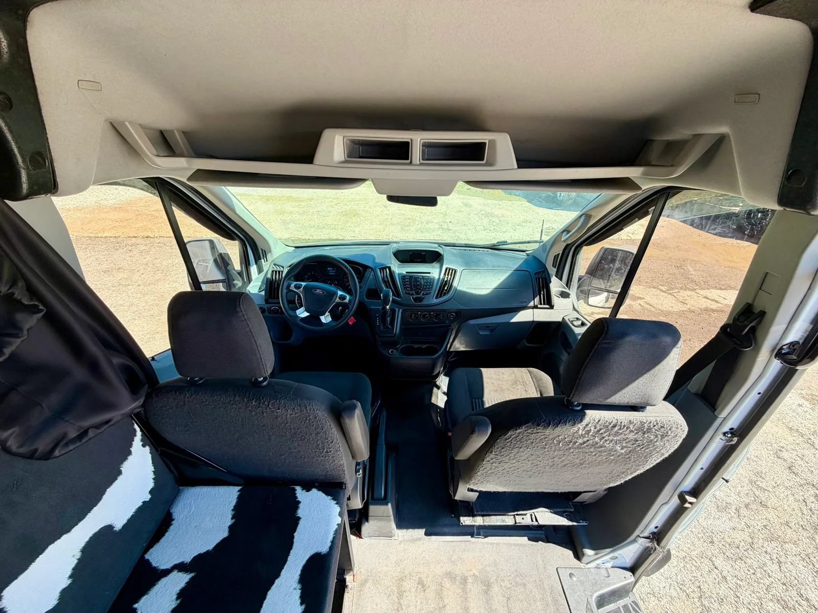 Used 2019 Ford Transit 250 148 Medium Roof w/ Interior Upgrade Package RWD image 14