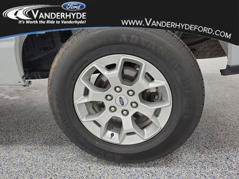 Used 2023 Ford F150 XLT image 5