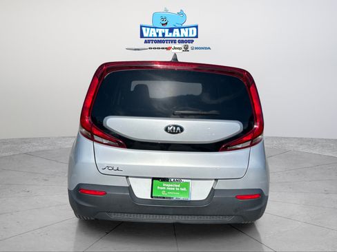 Used 2020 Kia Soul LX FWD image 4