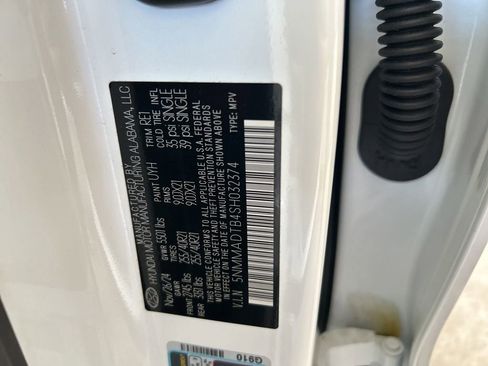 Used 2025 Genesis GV70 2.5T w/ Sport Prestige Package image 40