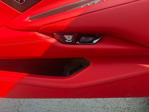 Used 2024 Chevrolet Corvette Stingray Premium Conv w/ Z51 Performance Package RWD image 19