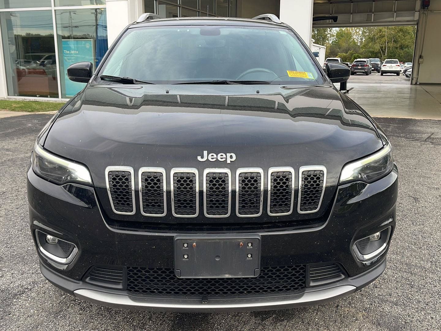 Used 2020 Jeep Cherokee Limited AWD/4WD image 2
