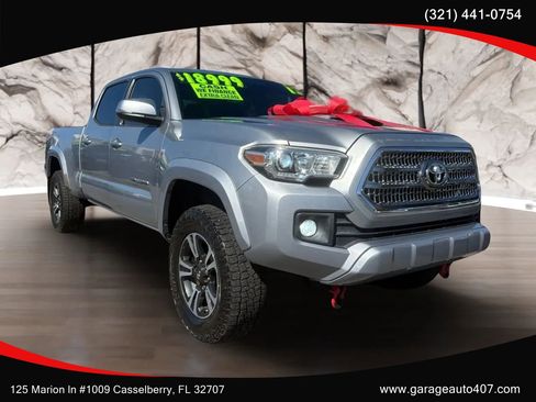 Used 2017 Toyota Tacoma TRD Sport w/ Tow Package RWD image 1