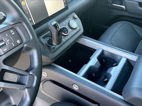 Used 2025 Land Rover Defender 130 X image 14