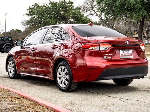 Used 2026 Toyota Corolla LE image 7