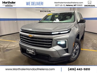 Used 2025 Chevrolet Traverse LT