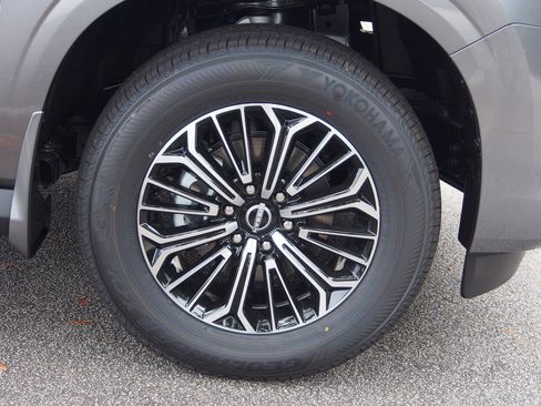 New 2026 Nissan Armada Platinum image 9